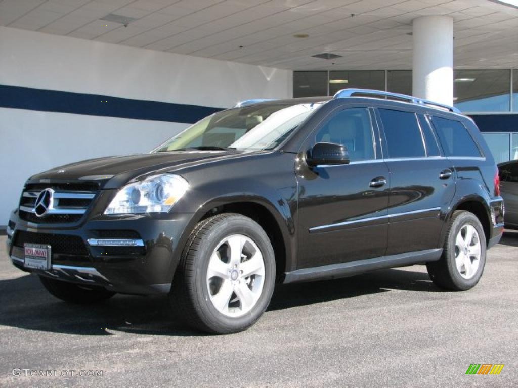 2011 GL 450 4Matic - Verde Brook Metallic / Cashmere photo #1