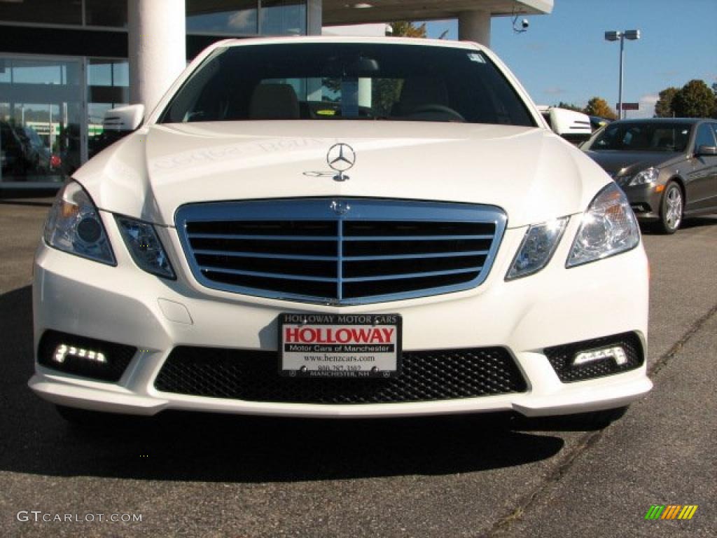 2011 E 350 4Matic Sedan - Arctic White / Almond/Black photo #3