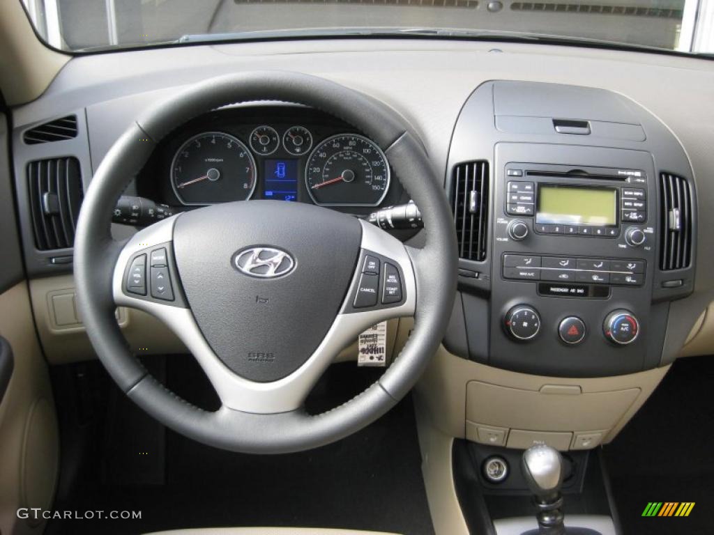 2011 Hyundai Elantra Touring SE Beige Dashboard Photo #38213800