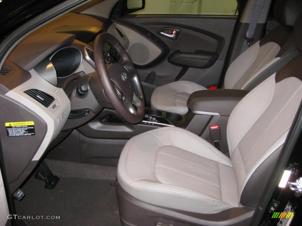 Taupe Interior 2011 Hyundai Tucson Limited Photo #38213972