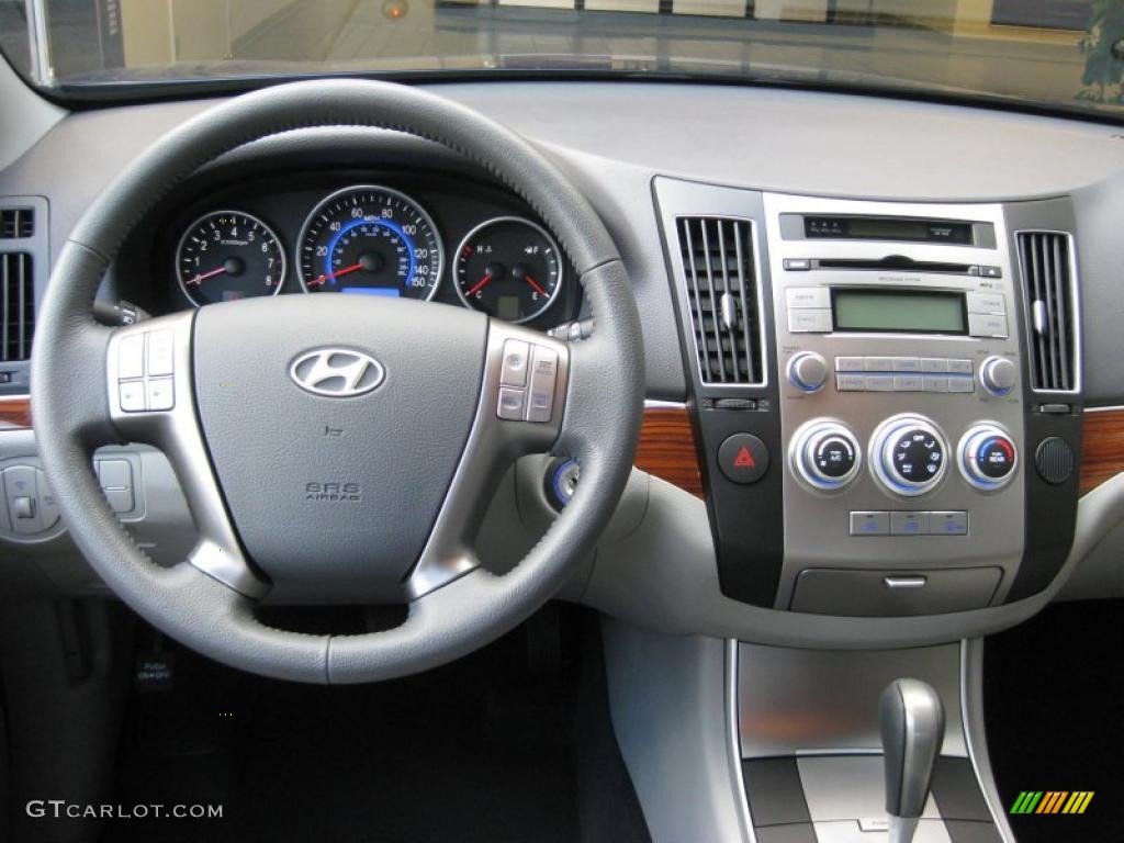 2011 Hyundai Veracruz GLS Gray Dashboard Photo #38214740