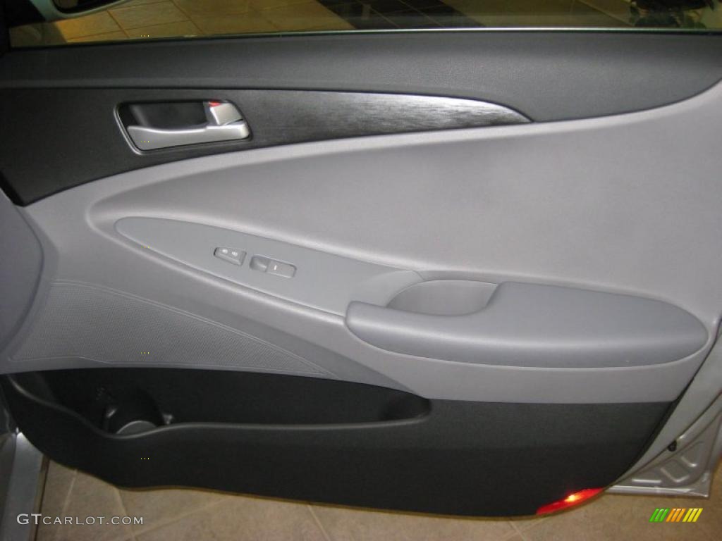 2011 Sonata GLS - Radiant Silver / Gray photo #19