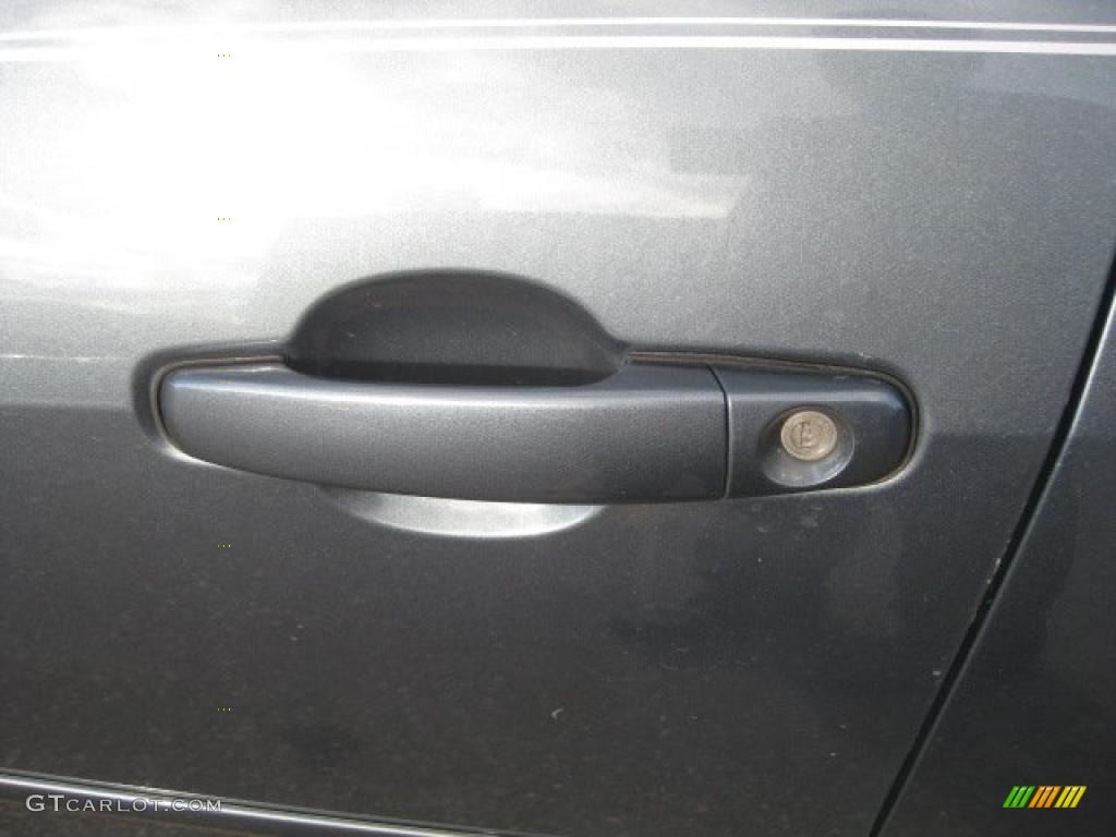 2006 G6 Sedan - Stealth Gray Metallic / Light Taupe photo #17