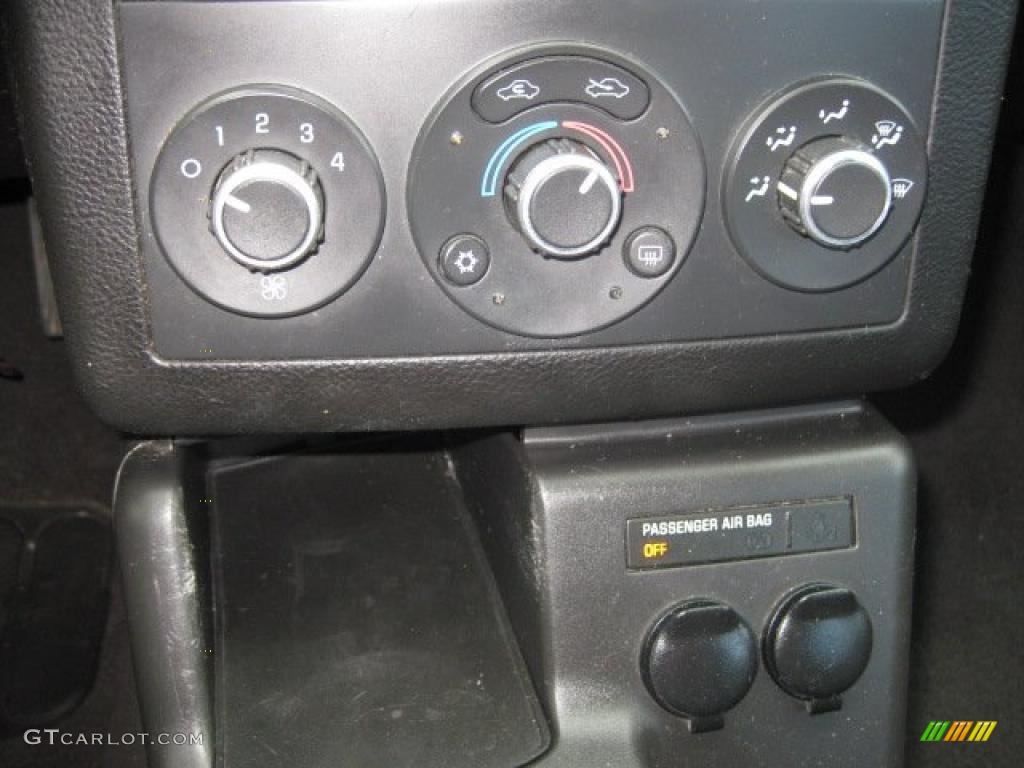 2006 G6 Sedan - Stealth Gray Metallic / Light Taupe photo #27