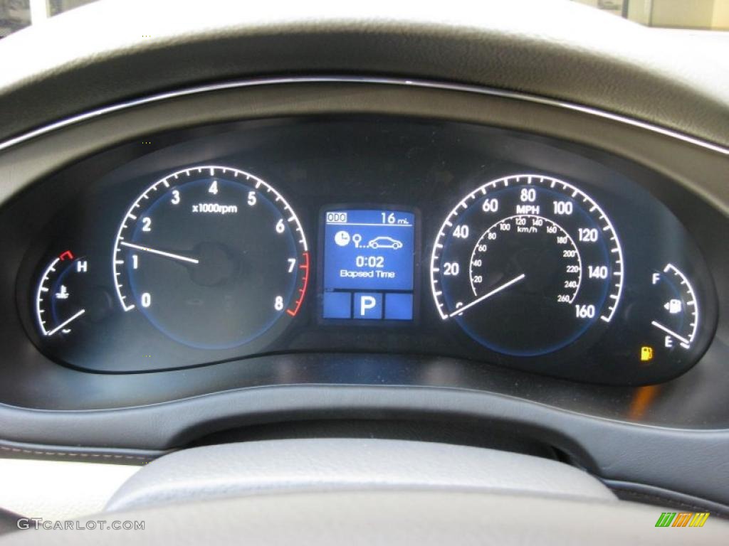 2011 Hyundai Genesis 3.8 Sedan Gauges Photo #38217108