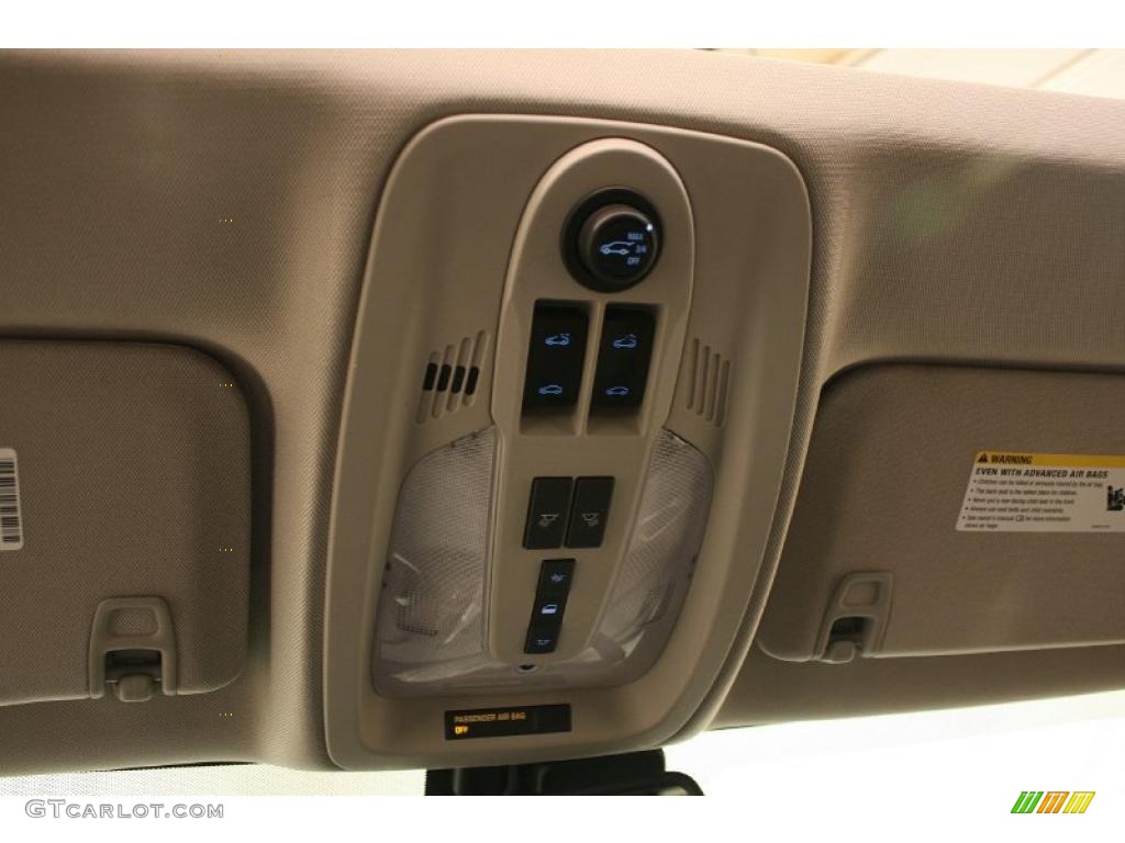 2010 Equinox LTZ - Gold Mist Metallic / Jet Black/Brownstone photo #16