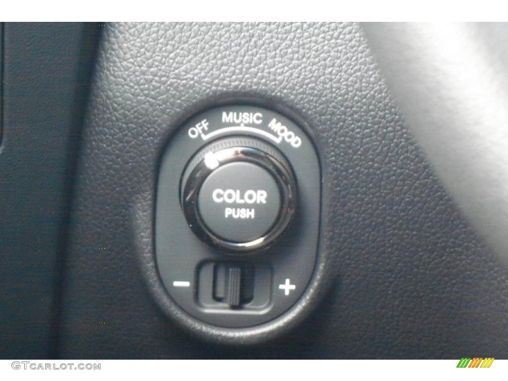 2011 Kia Soul + Controls Photo #38219488