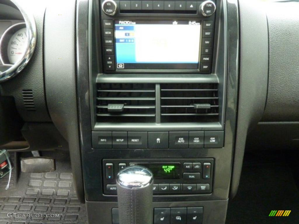2009 Ford Explorer Sport Trac Limited V8 4x4 Controls Photos