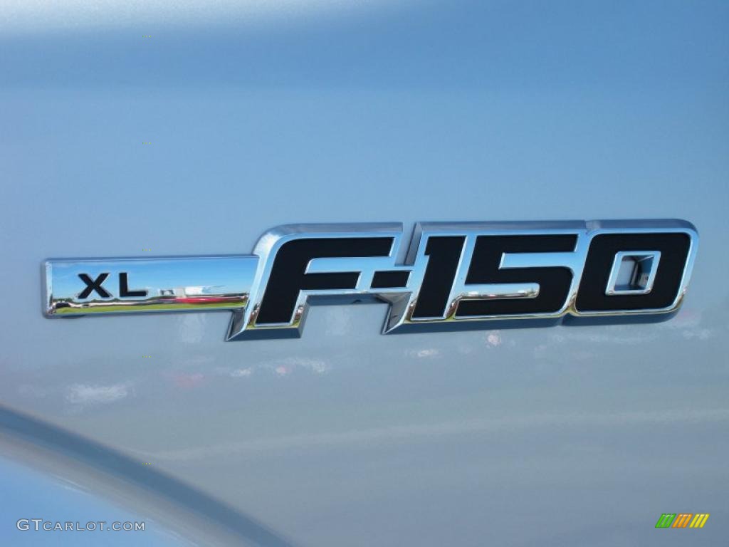 2010 F150 XL Regular Cab - Ingot Silver Metallic / Medium Stone photo #4