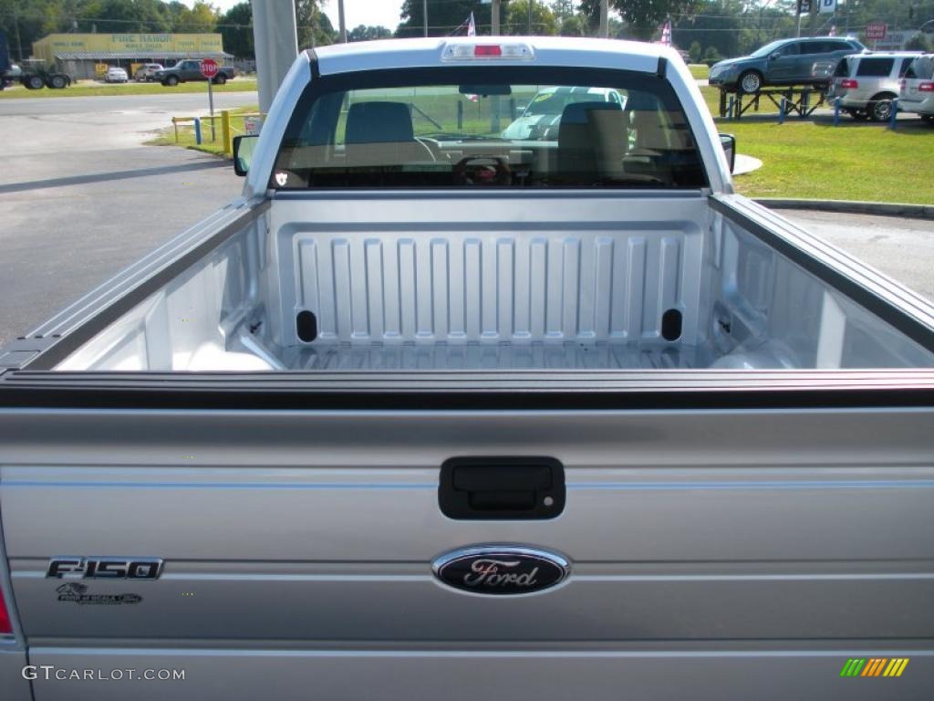 2010 F150 XL Regular Cab - Ingot Silver Metallic / Medium Stone photo #9