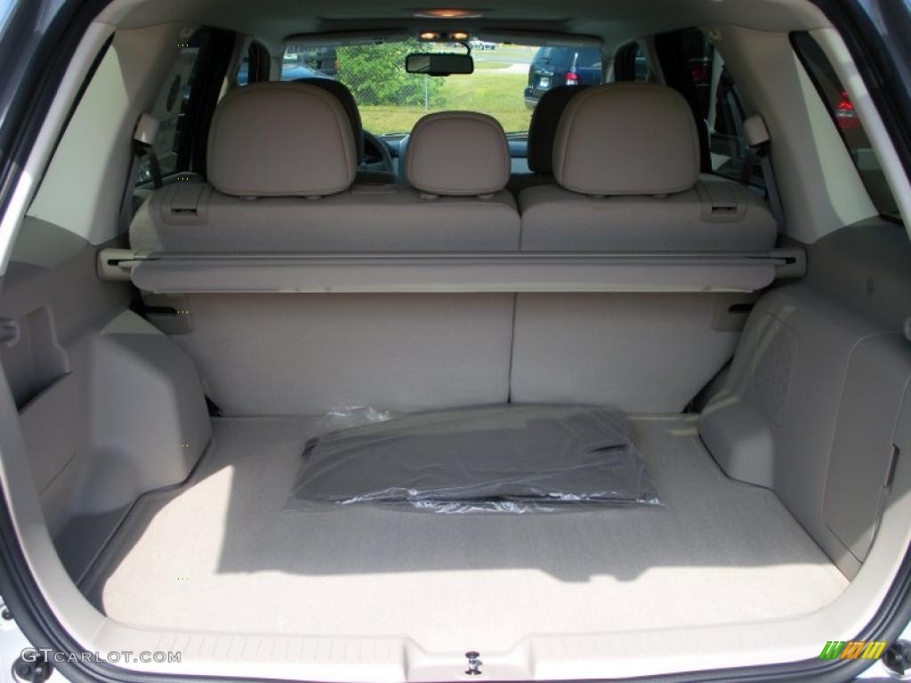 2011 Mercury Mariner Premier V6 Trunk Photo #38222585
