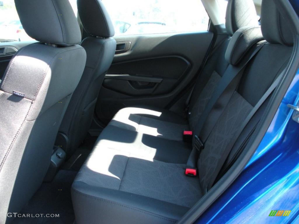 Charcoal Black/Blue Cloth Interior 2011 Ford Fiesta SE Sedan Photo #38222689