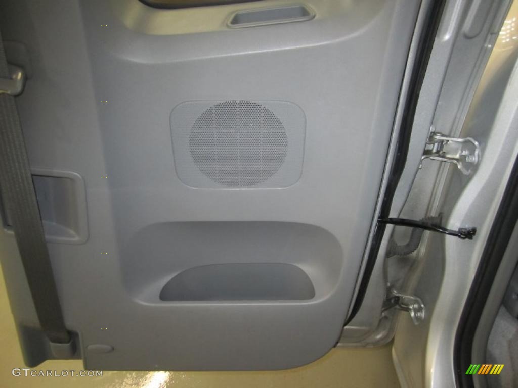 2008 Tacoma V6 Access Cab 4x4 - Silver Streak Mica / Graphite Gray photo #14