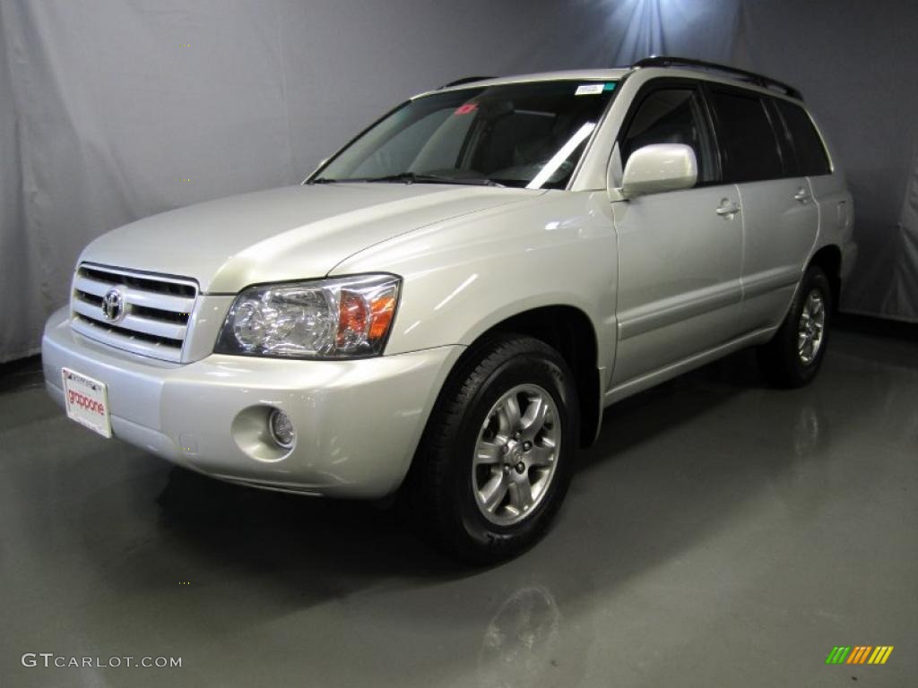 2004 Highlander V6 4WD - Millenium Silver Metallic / Ash photo #1