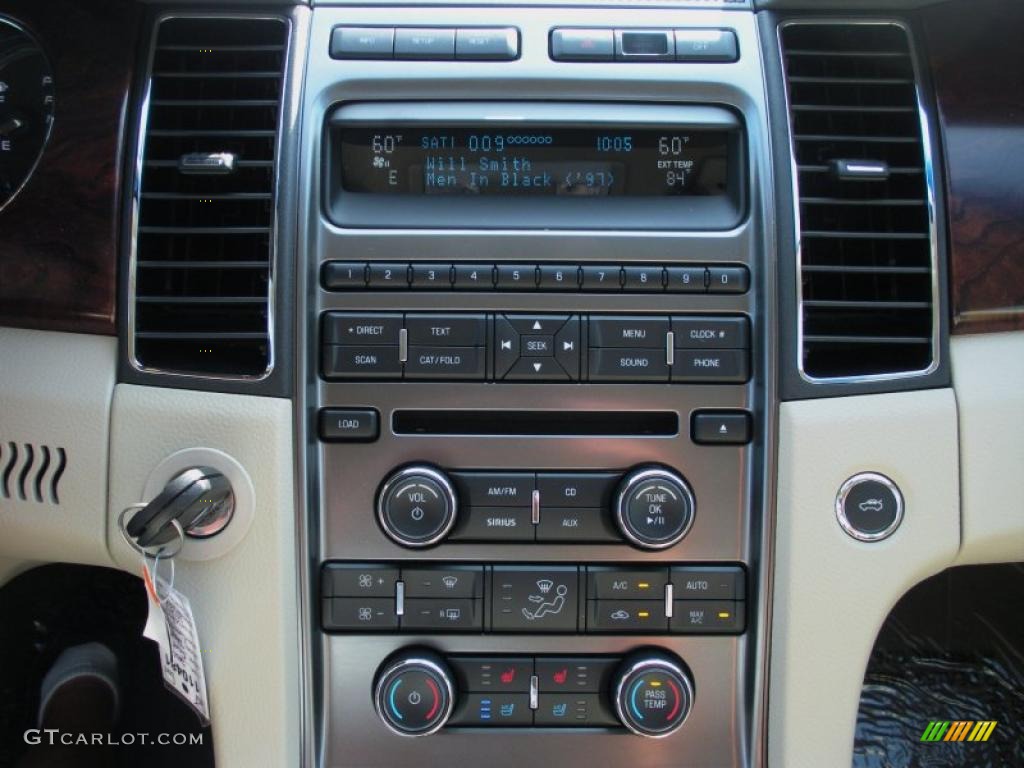 2011 Ford Taurus Limited Controls Photo #38224725