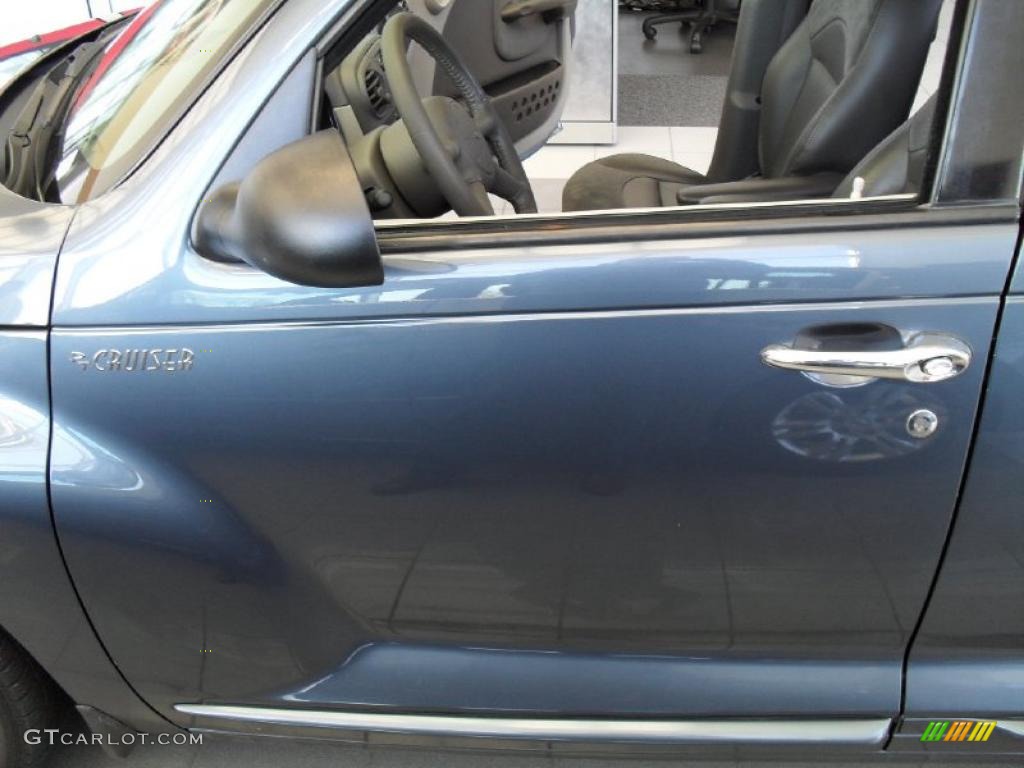 2002 PT Cruiser Limited - Patriot Blue Pearlcoat / Gray photo #3