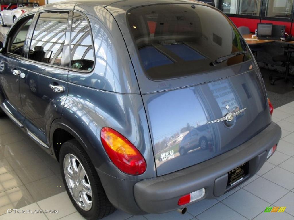 2002 PT Cruiser Limited - Patriot Blue Pearlcoat / Gray photo #5