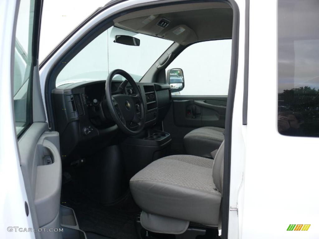Medium Pewter Interior 2010 Chevrolet Express LT 3500 Passenger Van Photo #38230763