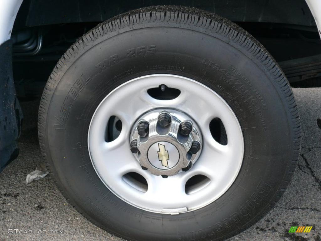 2010 Chevrolet Express LT 3500 Passenger Van Wheel Photos