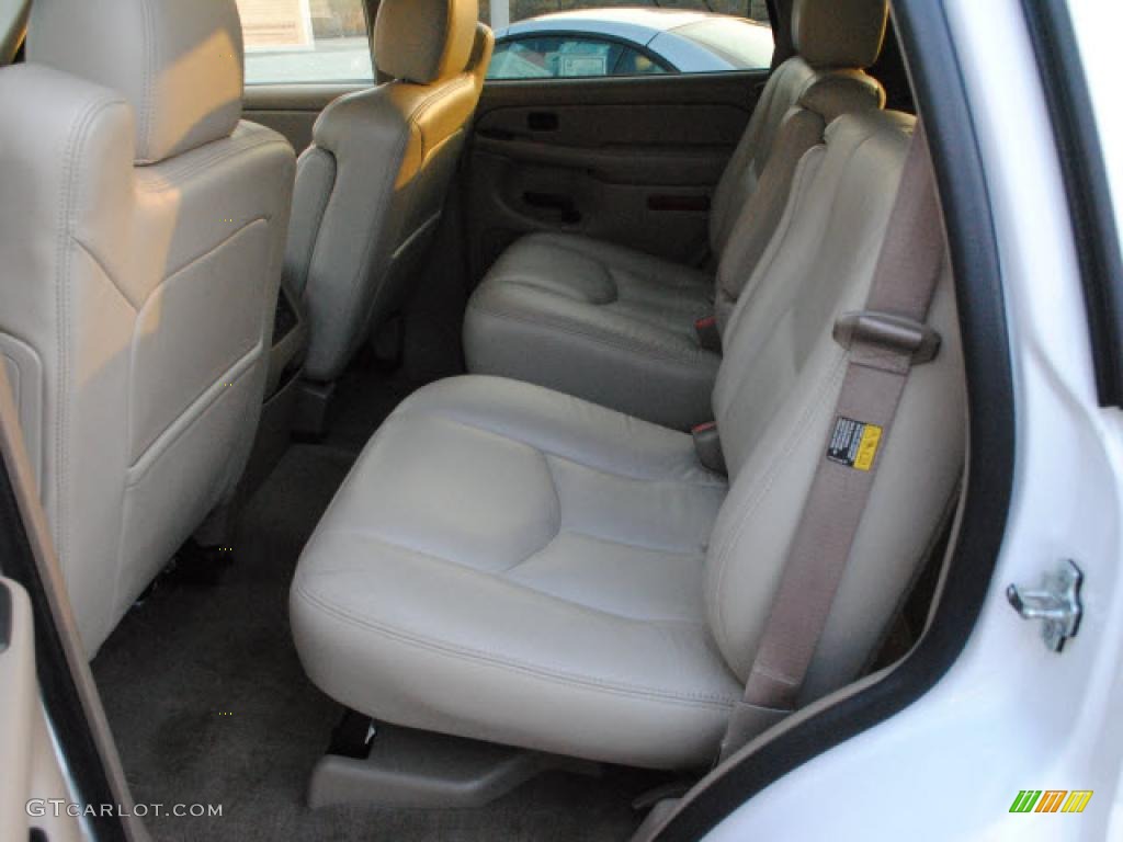 2004 Tahoe LT - Summit White / Tan/Neutral photo #11