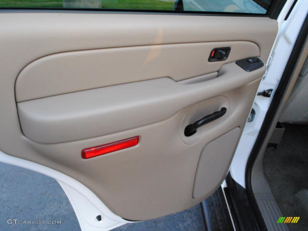 2004 Tahoe LT - Summit White / Tan/Neutral photo #12