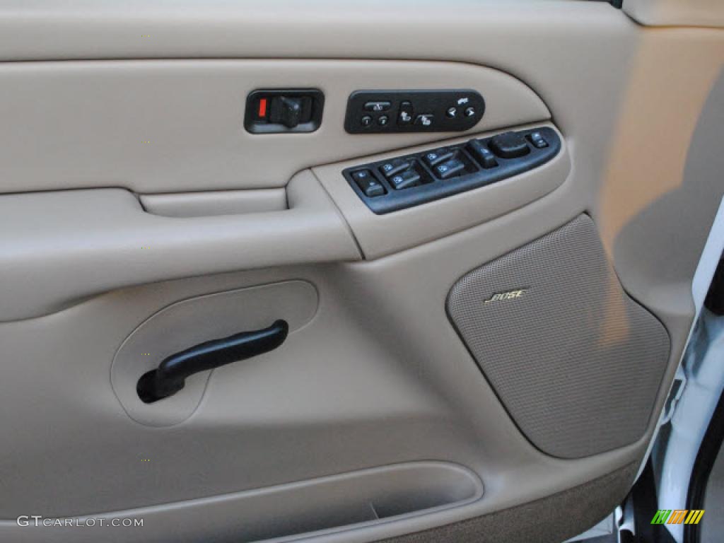 Tan/Neutral Interior 2004 Chevrolet Tahoe LT Photo #38231027