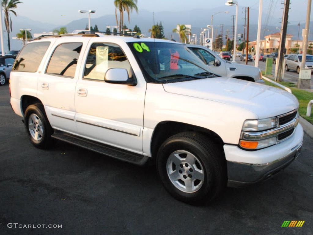 2004 Tahoe LT - Summit White / Tan/Neutral photo #25