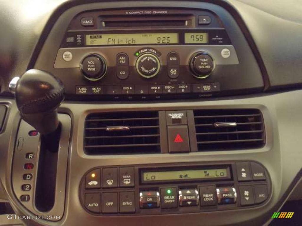 2007 Honda Odyssey EX-L Controls Photo #38231683
