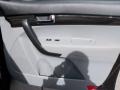 Ebony Black - Sorento LX Photo No. 10