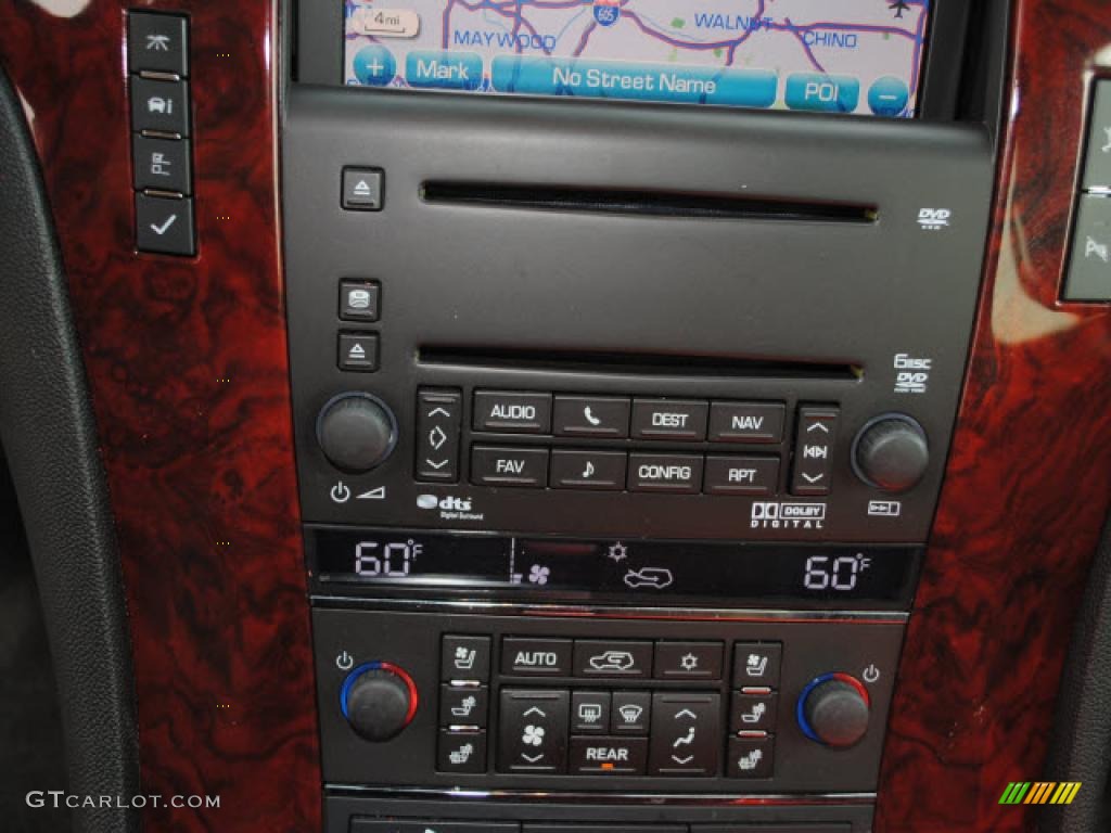 2009 Cadillac Escalade Standard Escalade Model Controls Photo #38234275