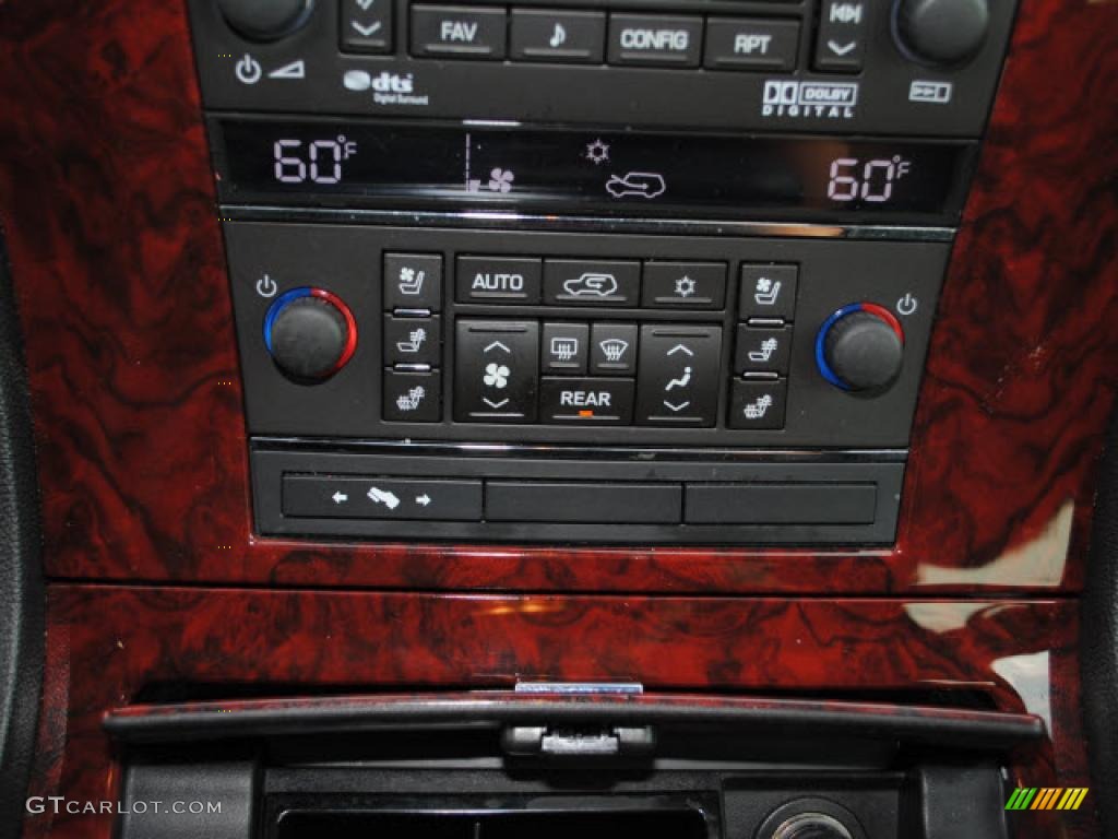 2009 Cadillac Escalade Standard Escalade Model Controls Photo #38234287