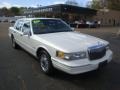 1997 Opal Opalescent Metallic Lincoln Town Car Signature  photo #5