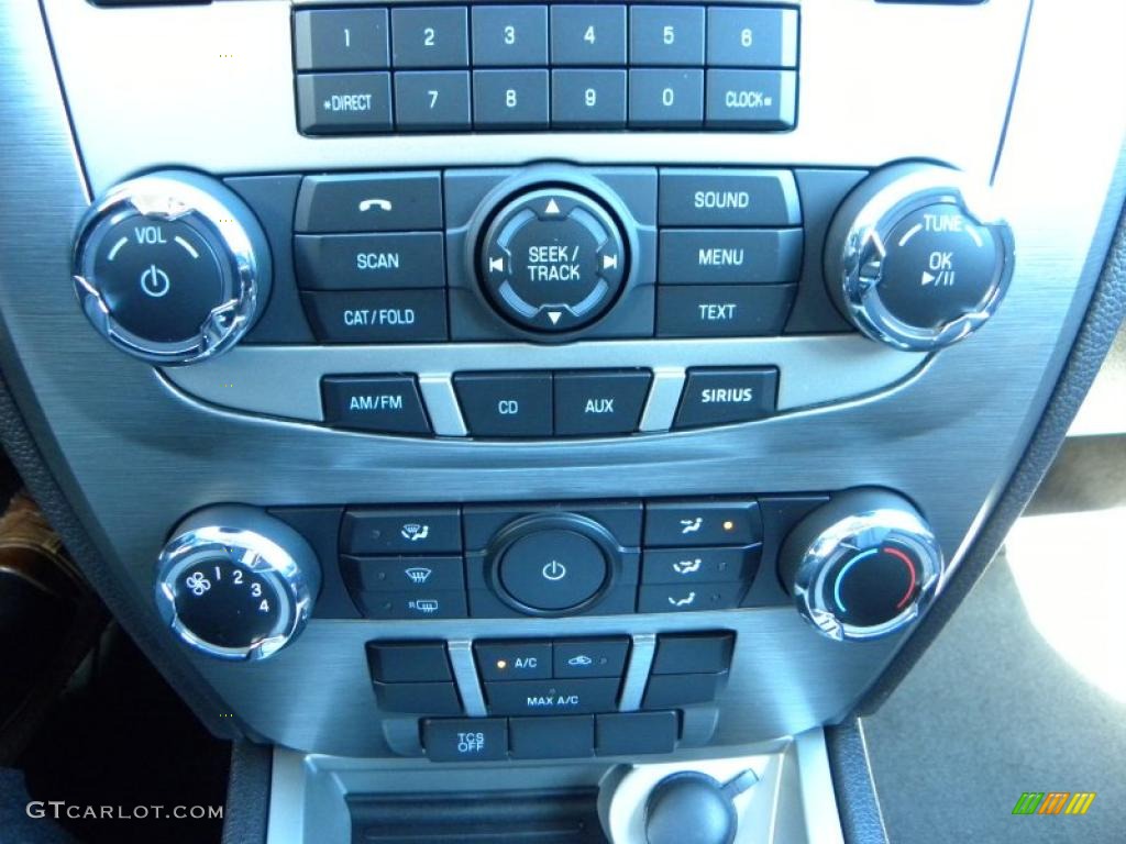2011 Ford Fusion SE V6 Controls Photo #38239247