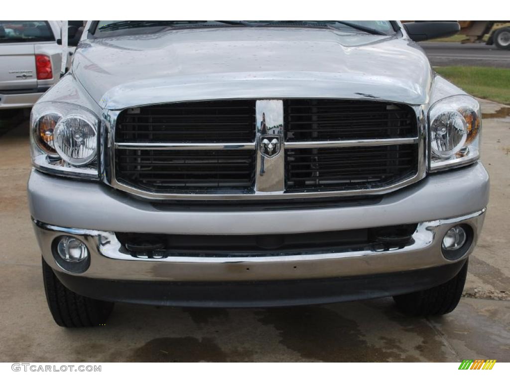 2008 Ram 1500 SLT Mega Cab 4x4 - Bright Silver Metallic / Medium Slate Gray photo #7