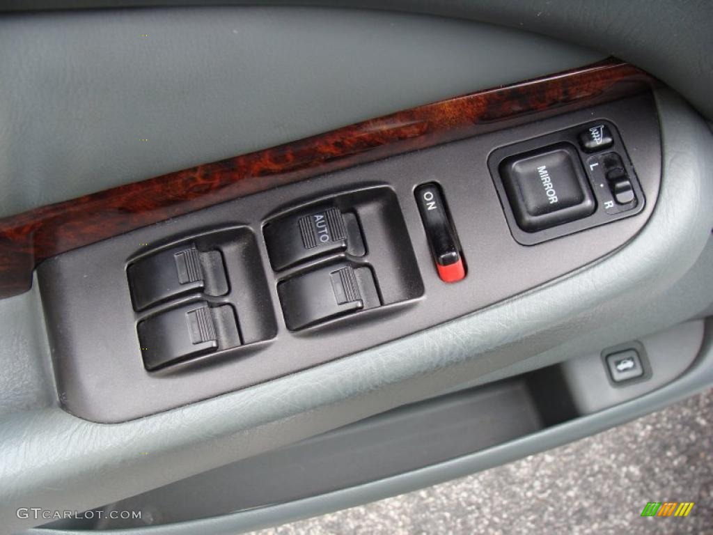 2001 Acura TL 3.2 Controls Photo #38245371
