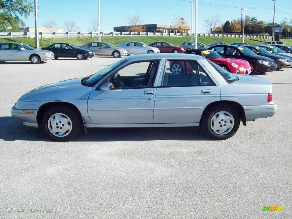 1996 Corsica Sedan - Mystic Teal Metallic / Gray photo #13