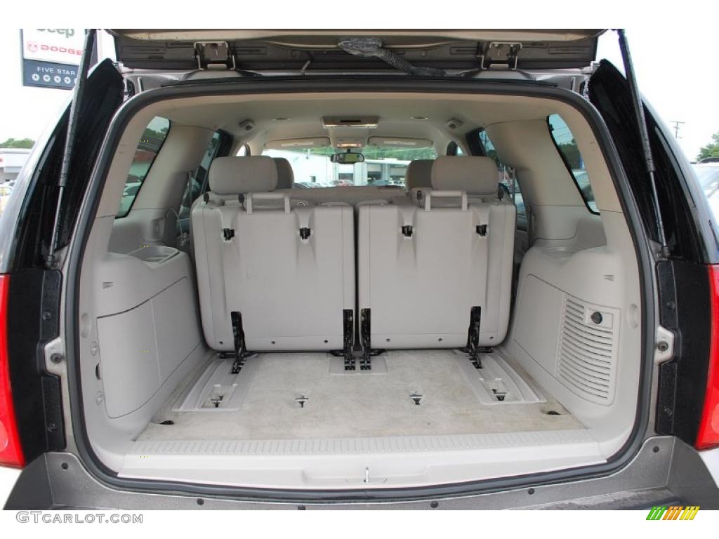 2008 GMC Yukon SLE Trunk Photo #38245827