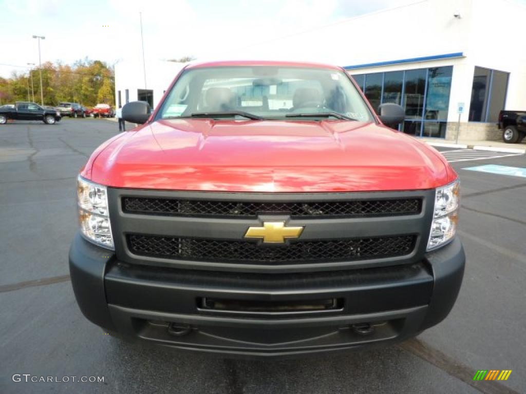 2011 Silverado 1500 Regular Cab 4x4 - Victory Red / Dark Titanium photo #2