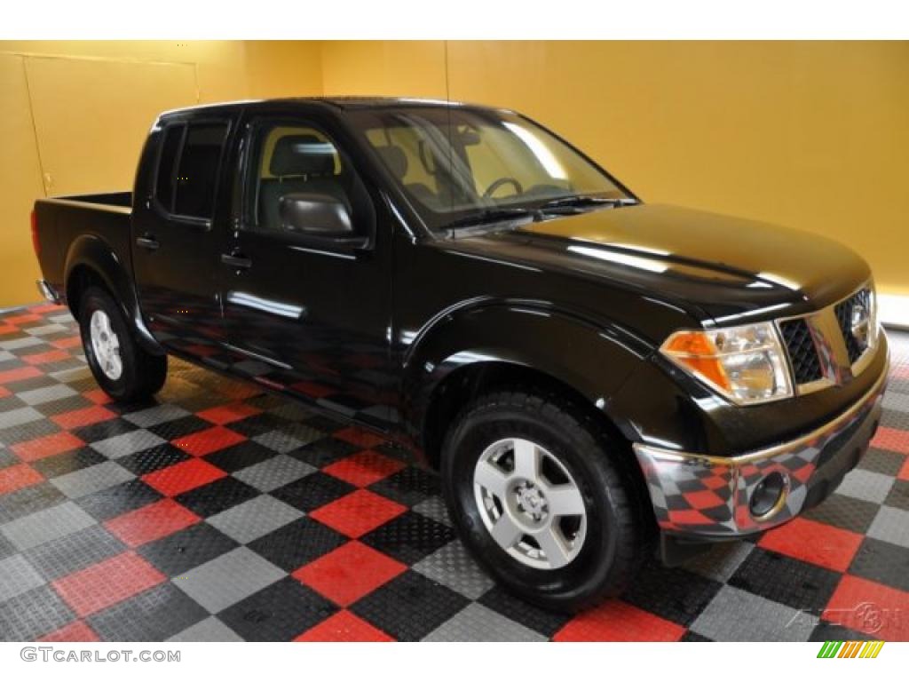 2006 Frontier SE Crew Cab - Super Black / Steel photo #1