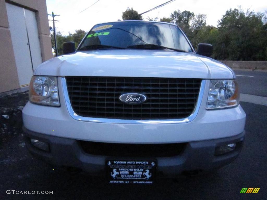 2003 Expedition XLT 4x4 - Oxford White / Flint Grey photo #3
