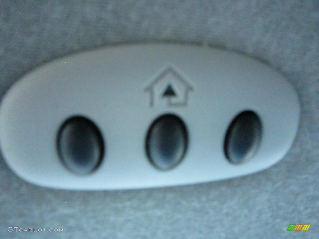 2003 Expedition XLT 4x4 - Oxford White / Flint Grey photo #15