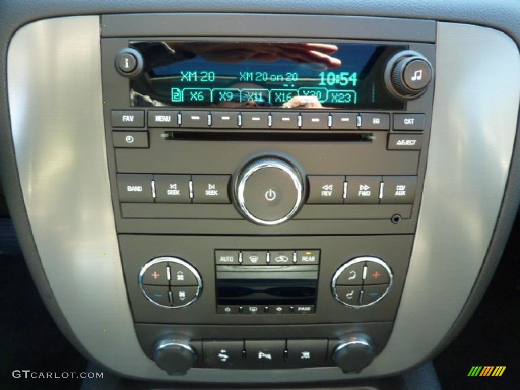 2011 Chevrolet Tahoe Z71 4x4 Controls Photo #38250387