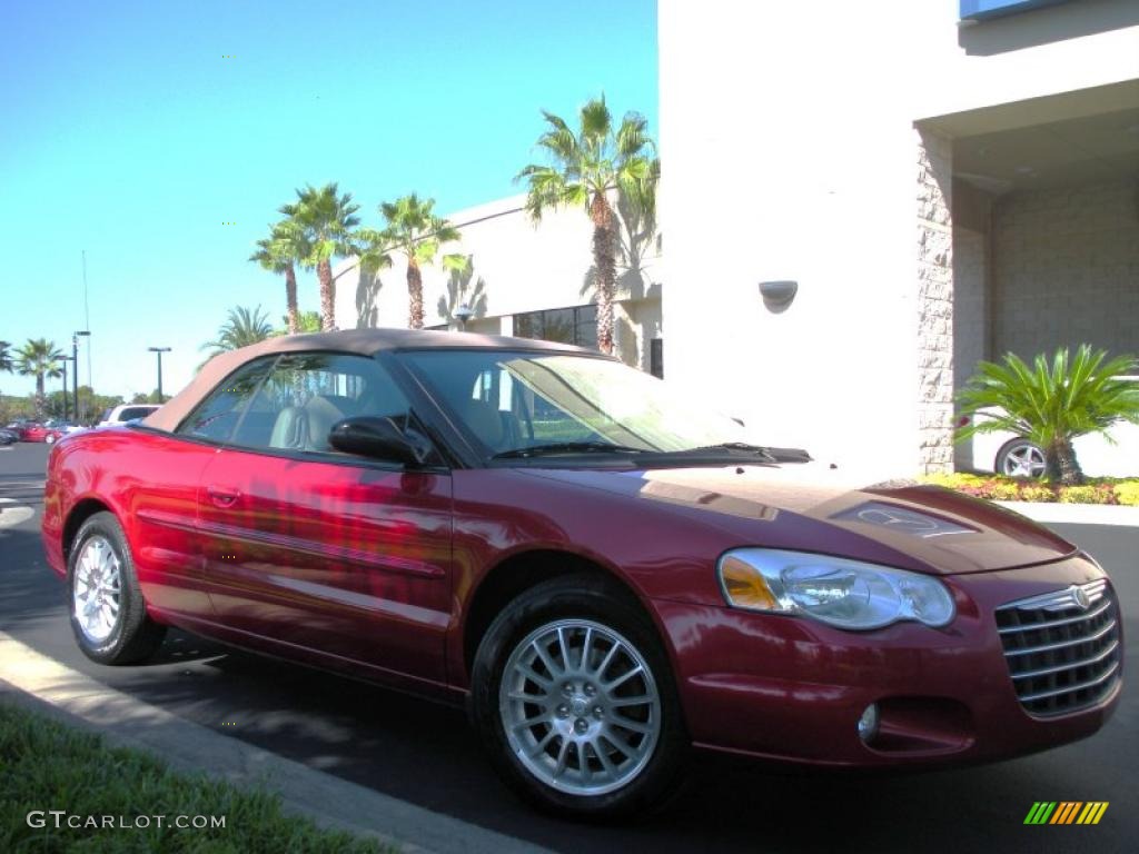 2004 Sebring Touring Convertible - Inferno Red Pearl / Sandstone photo #4