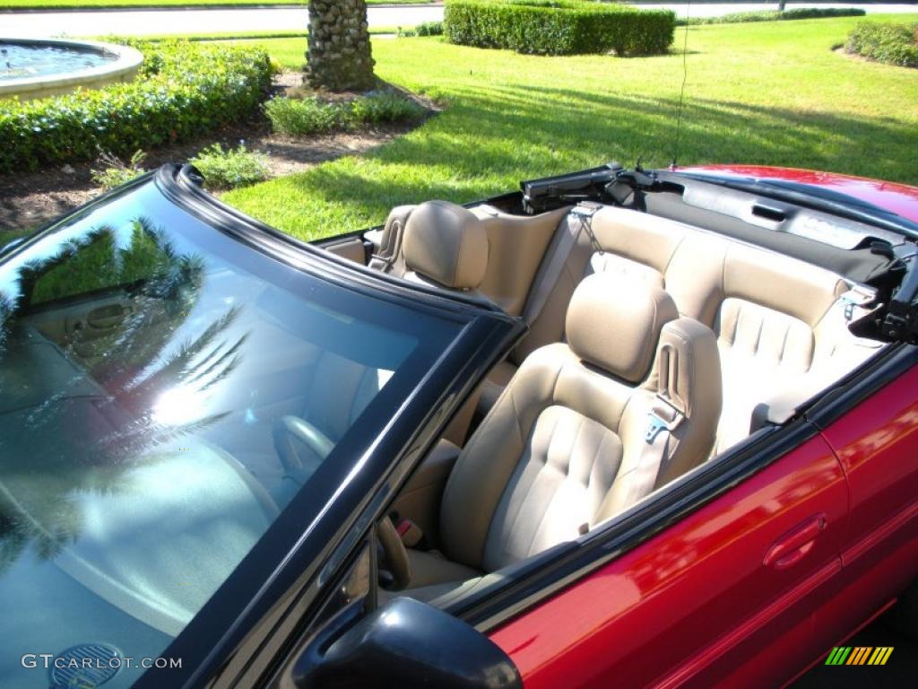 2004 Sebring Touring Convertible - Inferno Red Pearl / Sandstone photo #9