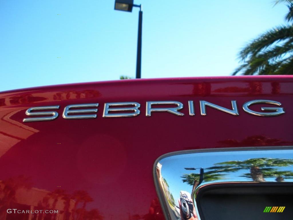 2004 Sebring Touring Convertible - Inferno Red Pearl / Sandstone photo #14