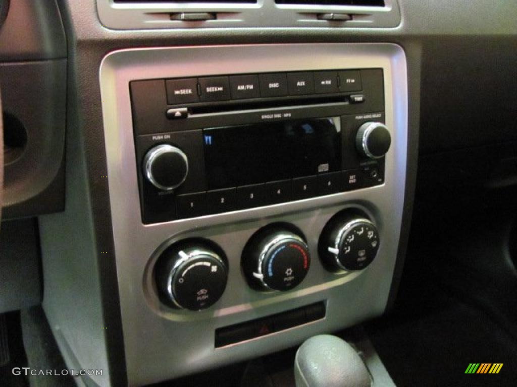 2009 Dodge Challenger SE Controls Photo #38253336