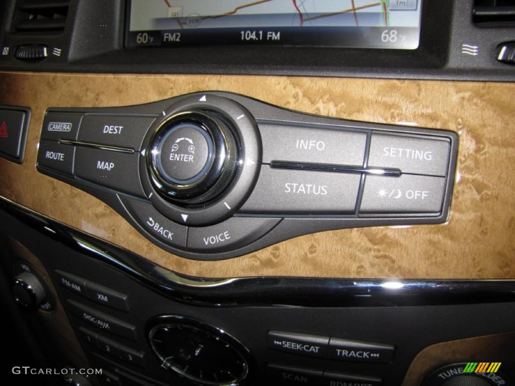 2011 Infiniti QX 56 Controls Photo #38253859