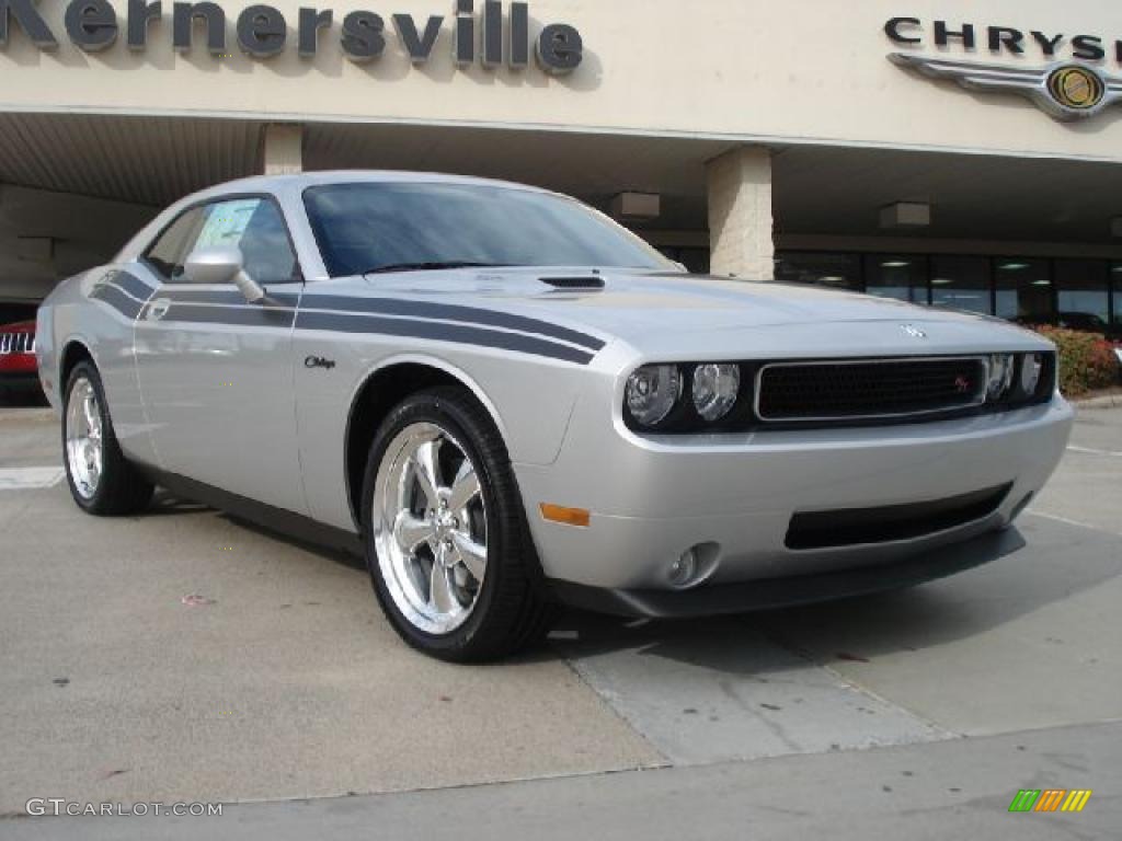 Bright Silver Metallic Dodge Challenger