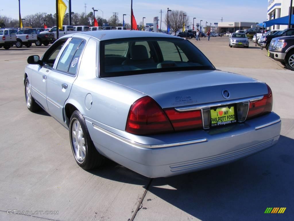 2004 Grand Marquis LS - Light Ice Blue Metallic / Light Flint photo #8
