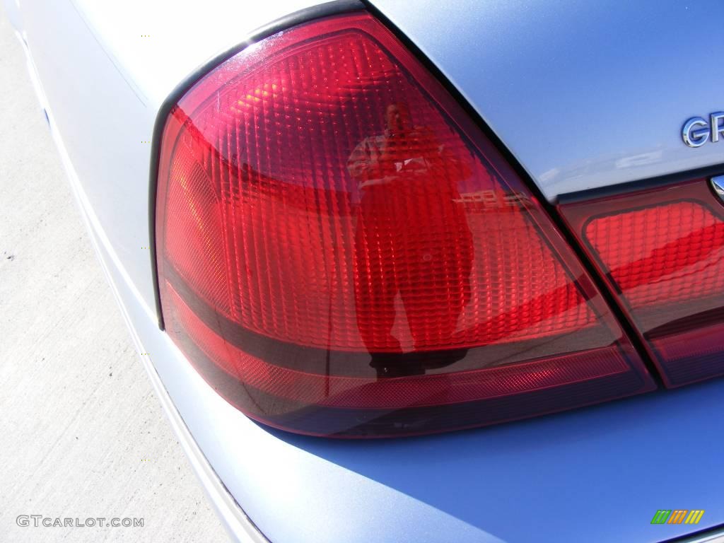 2004 Grand Marquis LS - Light Ice Blue Metallic / Light Flint photo #9